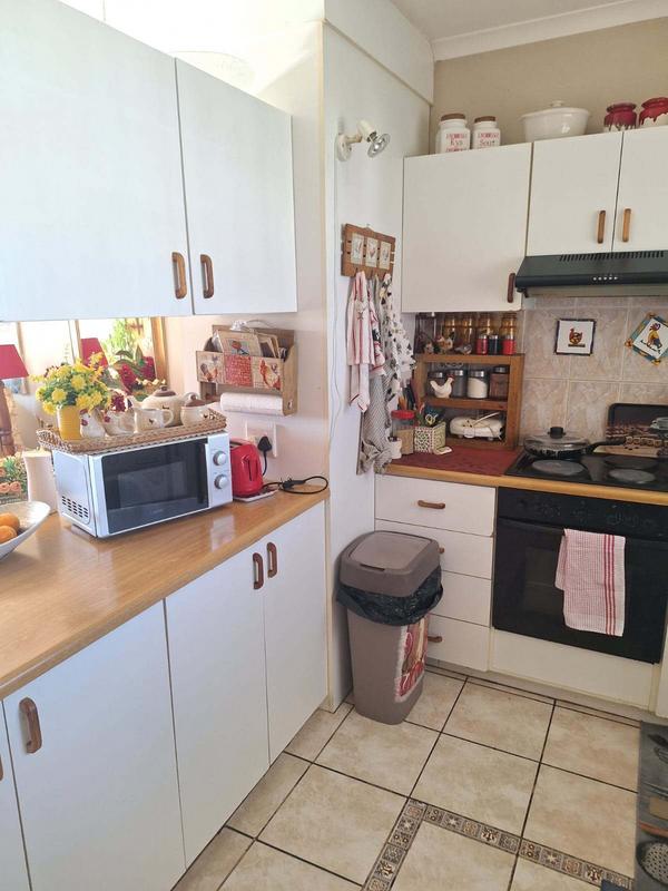 2 Bedroom Property for Sale in Hartenbos Western Cape
